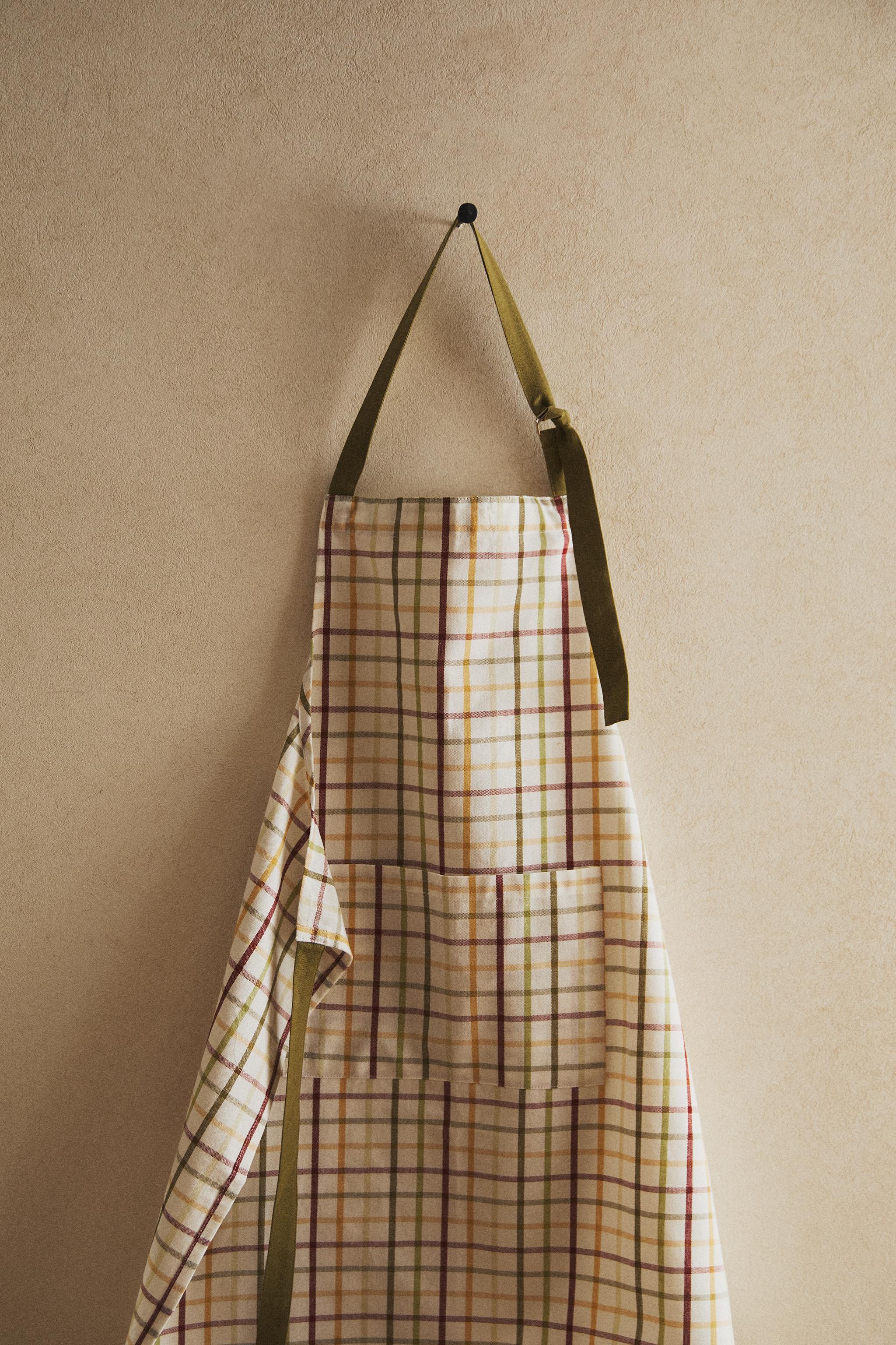 TABLIER EN FIL TEINTÉ